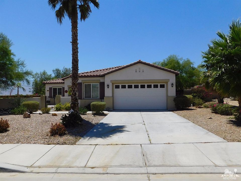 1st image of 11927 Pomelo Dr