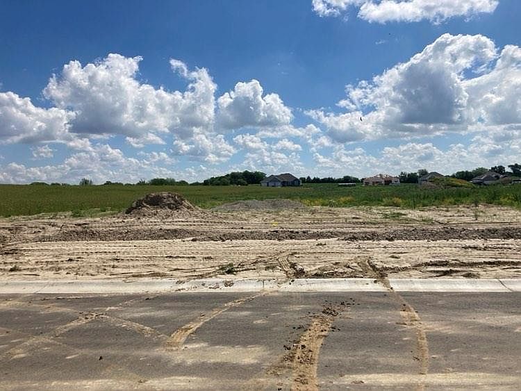 2nd image of 4507 Valley Ridge Dr