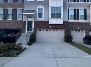 42628 Oak Park Sq, Ashburn, VA 20148