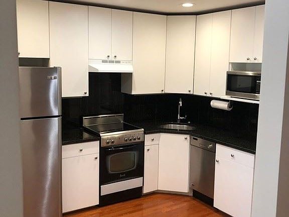 74 Commonwealth #10 Boston (Back Bay) Unit Photo 4