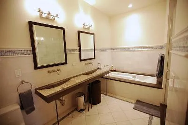 Sold by Citi Habitats | media 5