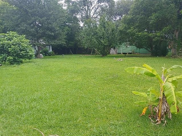 2nd image of 618 Davis St