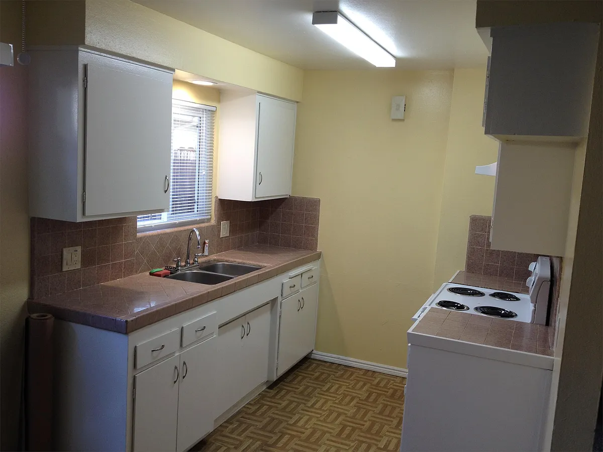 Building Photo - 307 Goya Dr #307