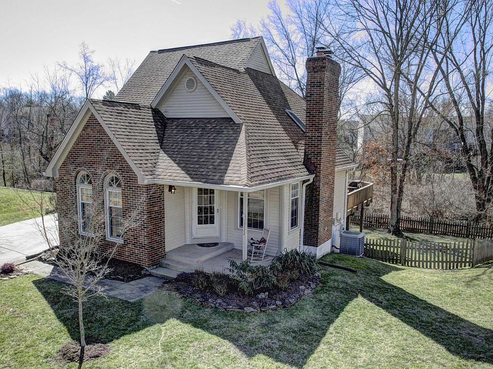 1st image of 3222 Kinross Cir