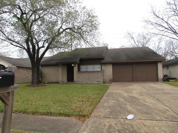 13322 Oak Ledge Dr, Houston, TX 77065