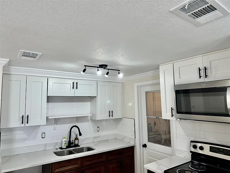 4946 Allner St — Photo 32