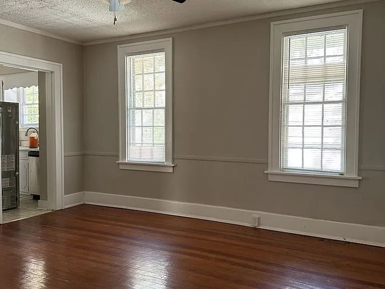 1698 Johns Rd — Photo 10