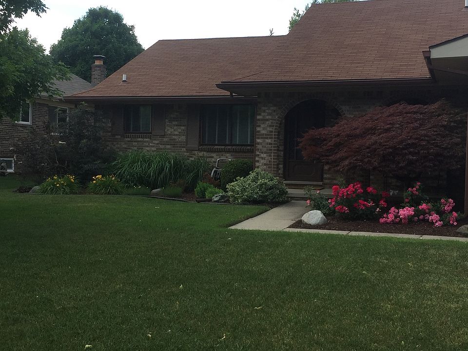 1st image of 39054 Lapham Dr