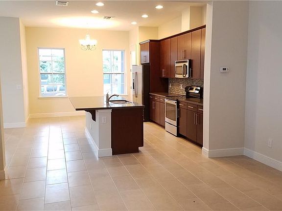 4th image of 8180 Upper Perse Cir