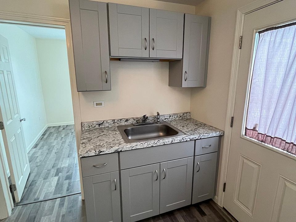 1st image of 10 Gorman Ave #1