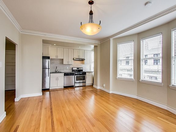 3rd image of 645 Stockton St #607
