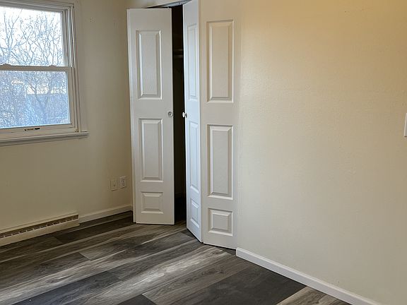 5th image of 412 Church St Unit 9