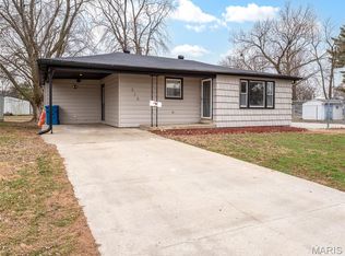 316 Madison St, Highland, IL 62249