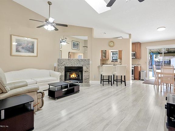 3rd image of 2642 Hidden Village Dr