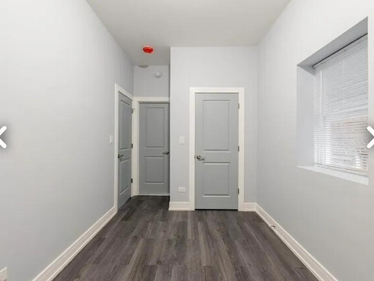 1028 S Oakley Blvd — Photo 10