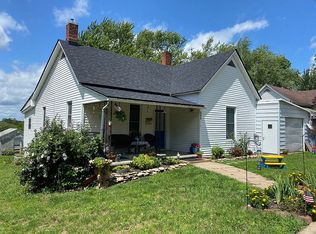 205 N Evans St, Armstrong, MO 65230