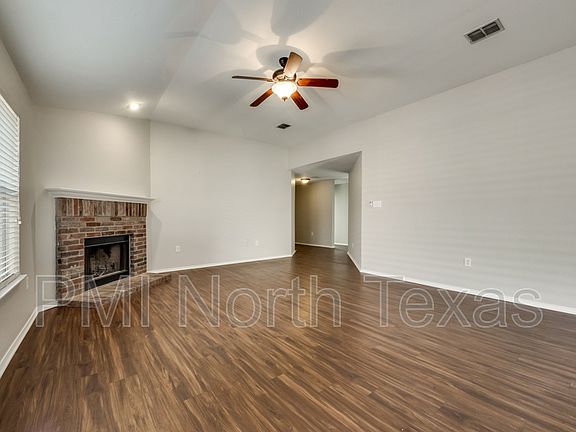 4th image of 9105 Goldenview Dr