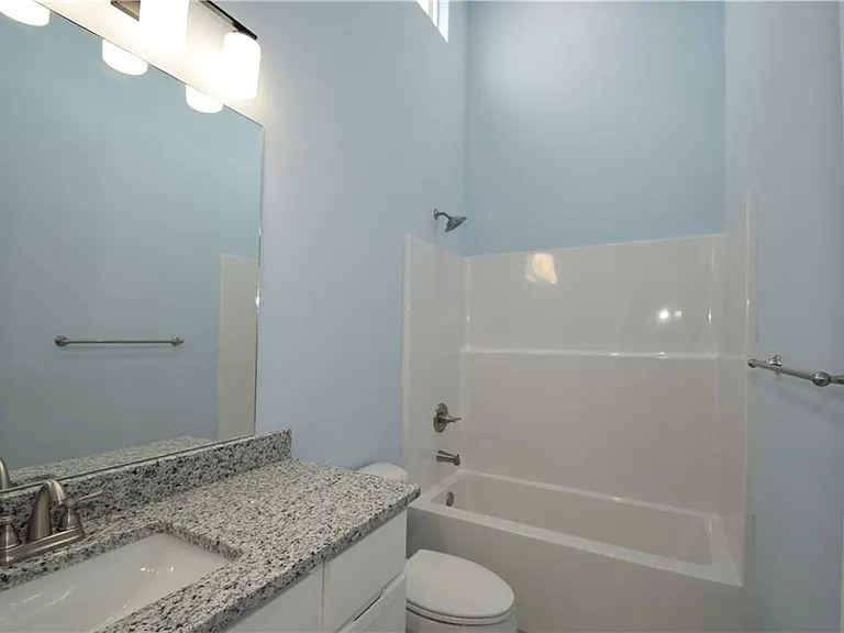1860 Garnet Ave — Photo 11