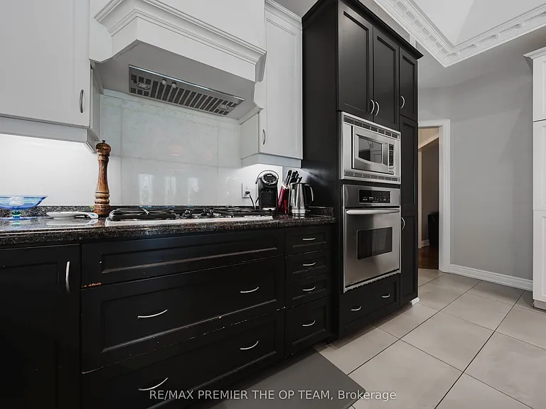 56 Park Ridge Dr #UPPER — Photo 20