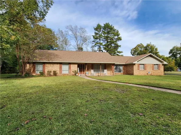 1111 Southampton Dr, Alexandria, LA 71303