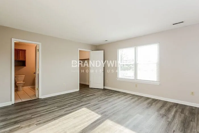 1932 Herford Dr — Photo 9
