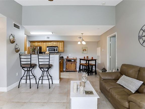 Home For Sale In Venetian Palms