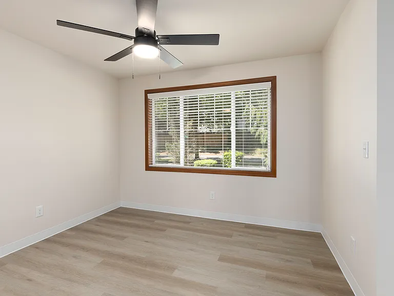 Brandon Place — Photo 26