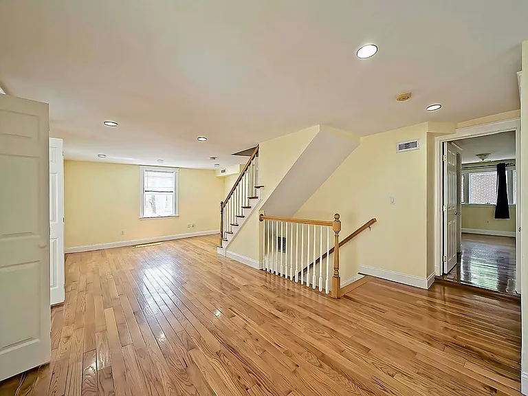 201-203 Clark St — Photo 8