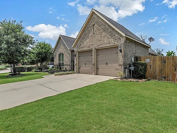 2nd image of 8422 Horsepen Bend Dr
