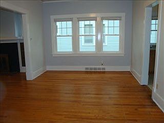 3rd image of 4740 Capitol Ave