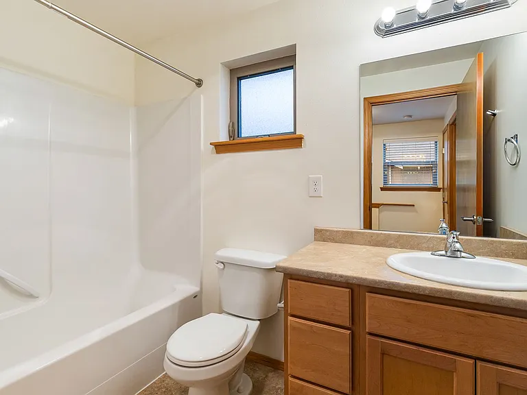 3303 Hilda Ln — Photo 14