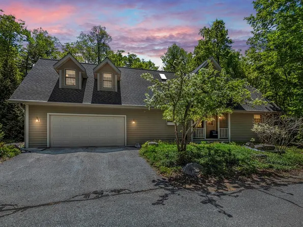 1637 Olson Dr, Ellison Bay, WI 54210