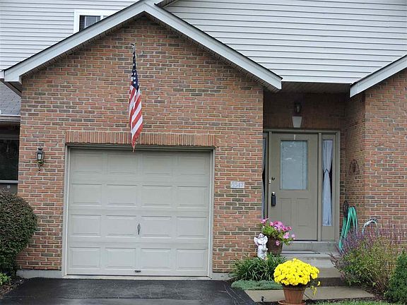 2nd image of 5547 Carolina Way