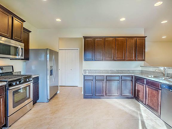 4th image of 1608 Gulfstream Dr SE