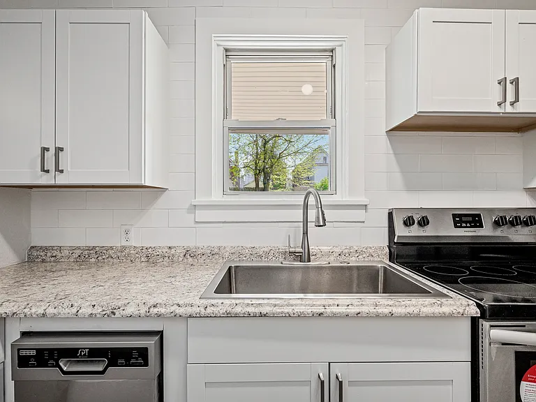 7324 Schley Ave — Photo 20