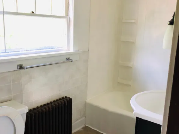 833 Elmwood St, State College, PA 16801