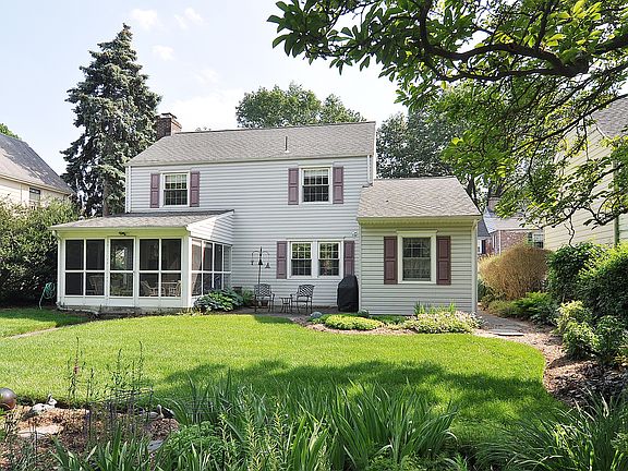 3rd image of 6 Ashburn Pl #1X