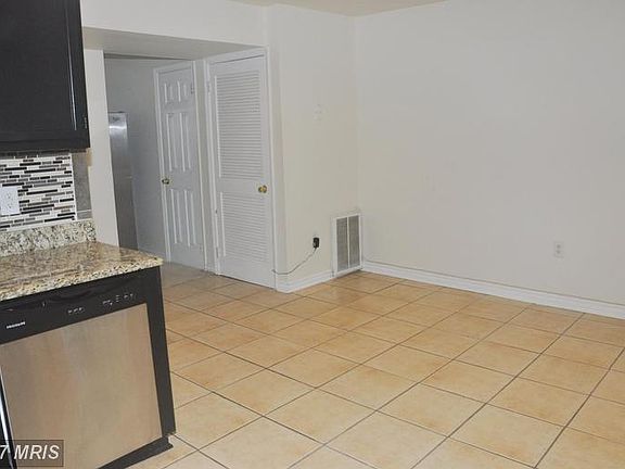 5th image of 4653 Charlton Ct
