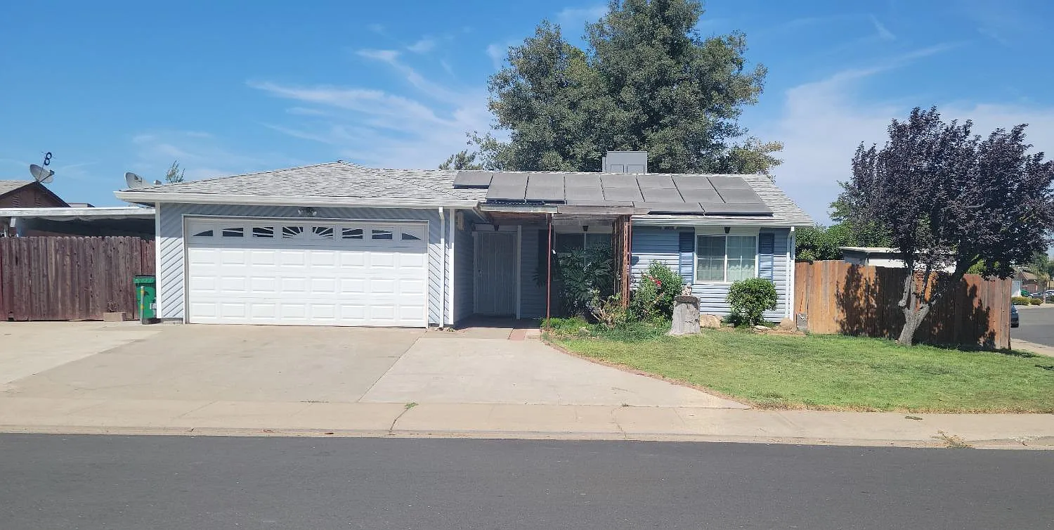 19000 N Coquille Dr photo 1