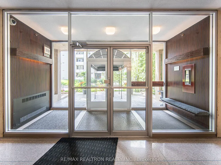 60 Montclair Ave #506 — Photo 6