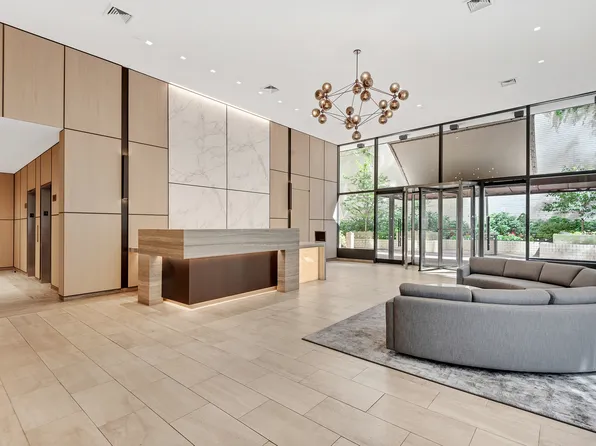 407 Park Avenue South image 9 of 14