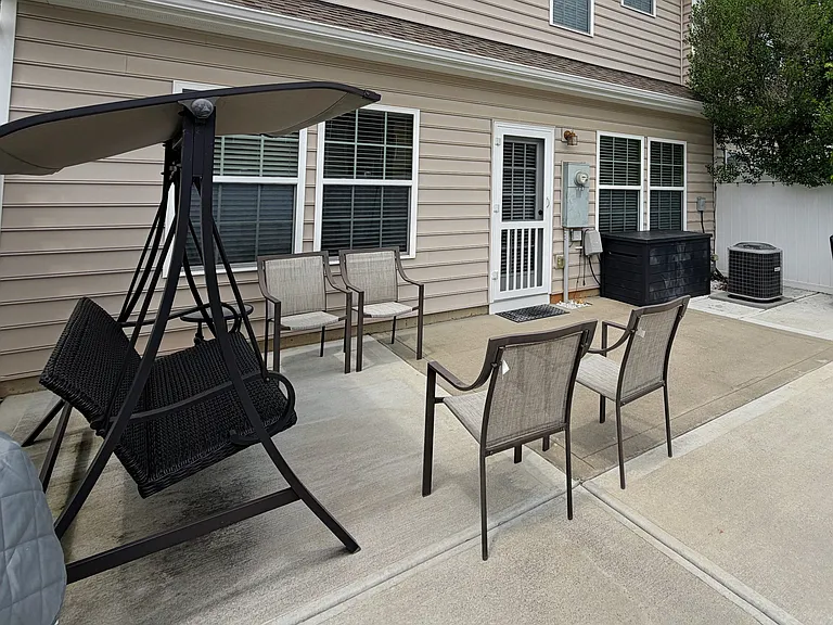 11611 Elizabeth Madison Ct — Photo 23