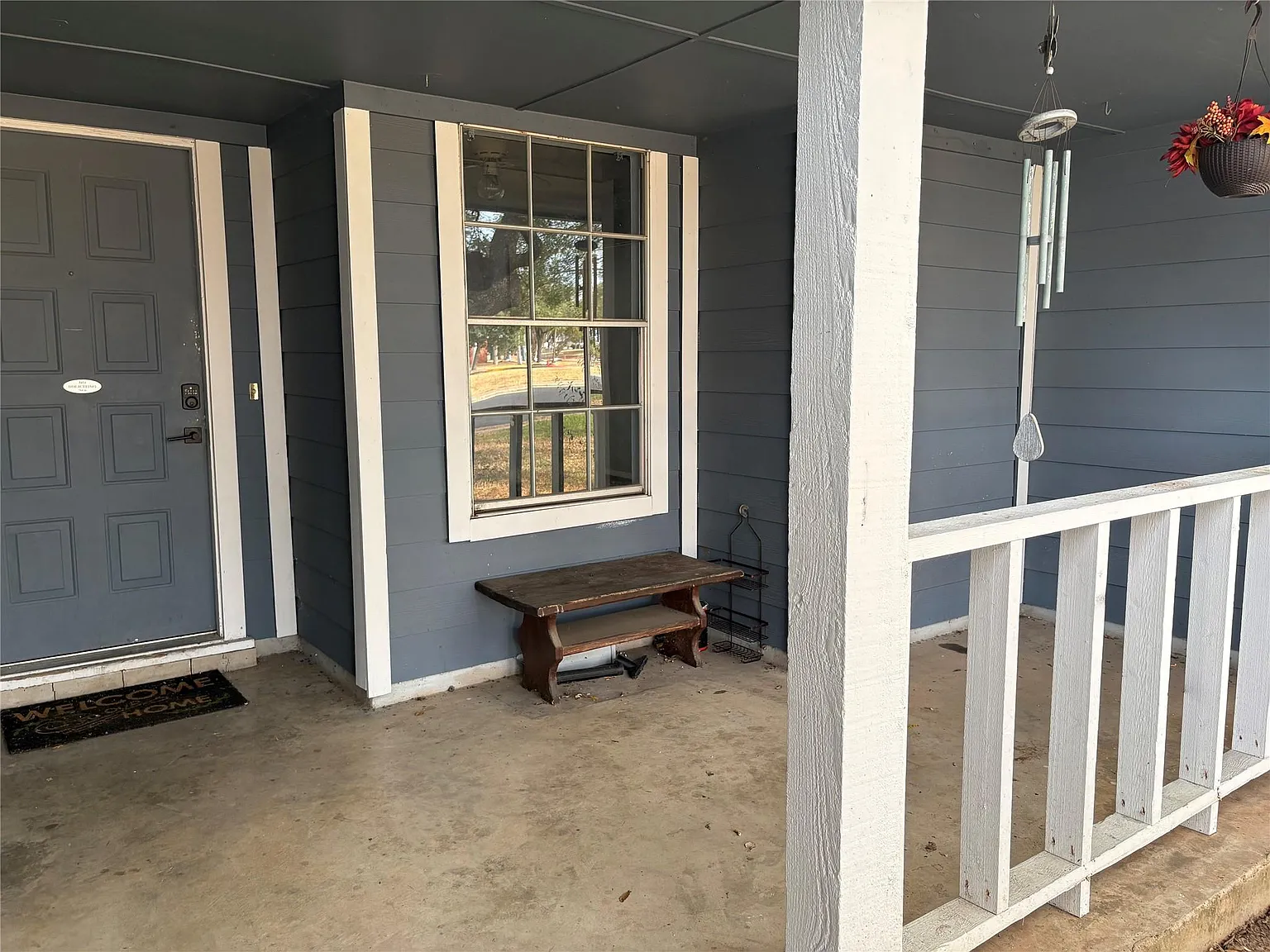 4 bed, 2.0 bath, 1397 sqft, $2,100 — Photo 3