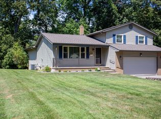 4150 Claridge Dr, Youngstown, OH