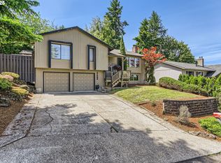 17083 Stanhelma Dr, Gladstone, OR