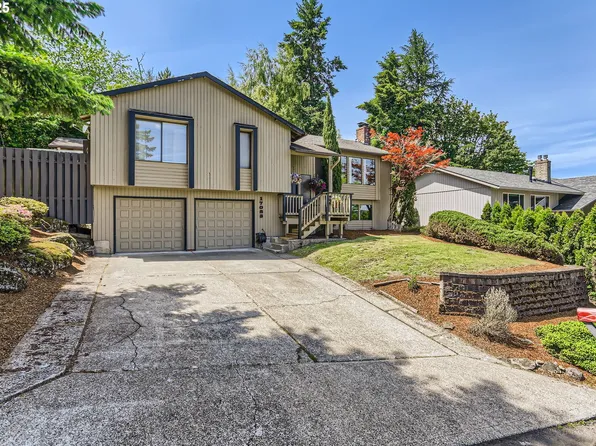 17083 Stanhelma Dr, Gladstone, OR 97027