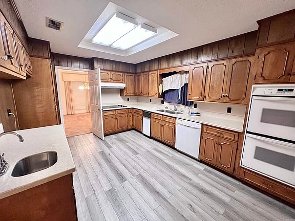 4th image of 6205 Timber Lake Dr