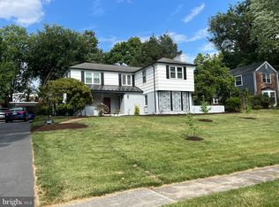 441 Country Club Rd, Camp Hill, PA 17011