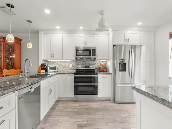 22075 Las Brisas Circle #306, Boca Raton, FL 33433