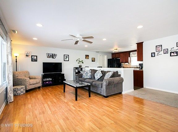4th image of 1911 Weston Ln